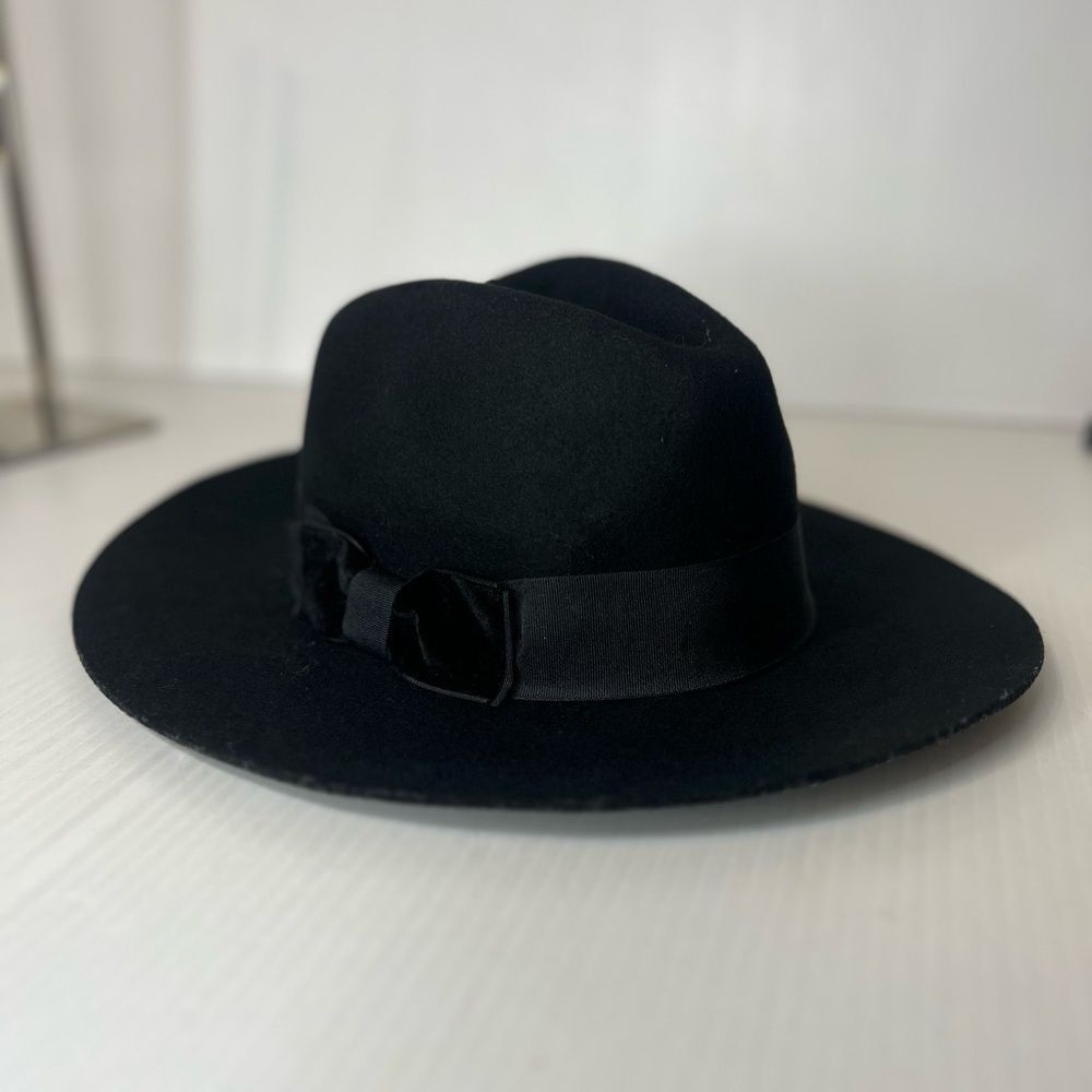 August 100% Wool Classic Black Fedora Hat